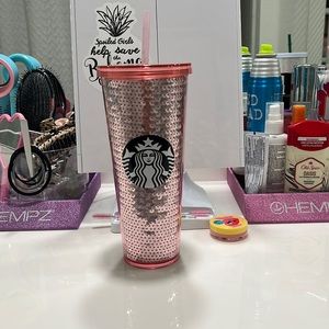 Venti Starbucks cup